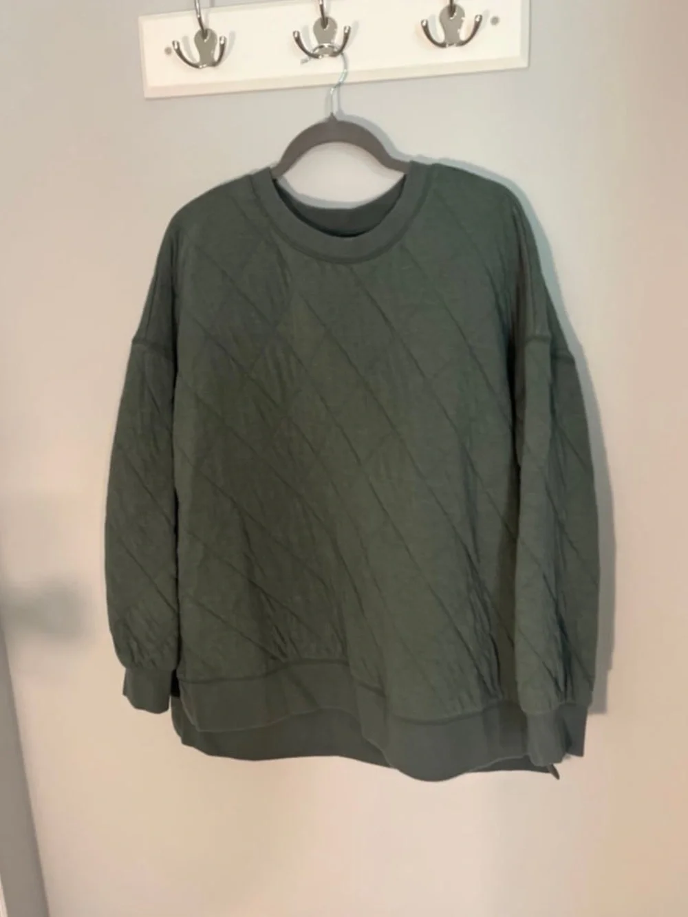 Old Navy Quilted Crewneck Sweater - Olive